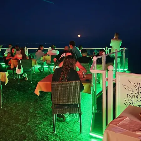 Leonardo's 3* אג'רולה