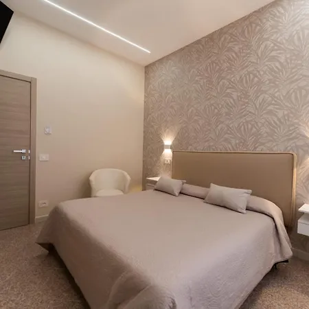 Alojamento de Acomodação e Pequeno-almoço Leonardo's